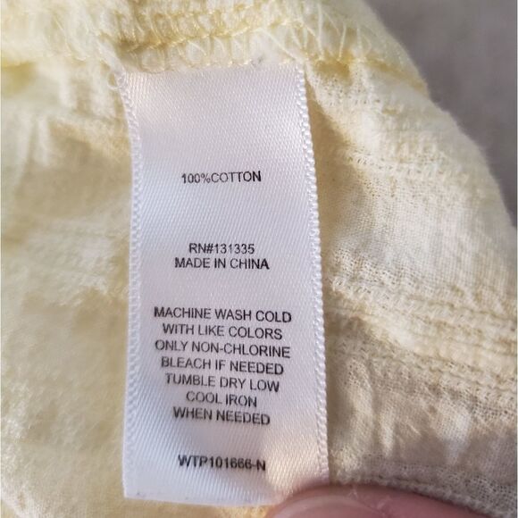 Socialite Raw Hem Shirt sz XS in Yellow - Picture 13 of 13
